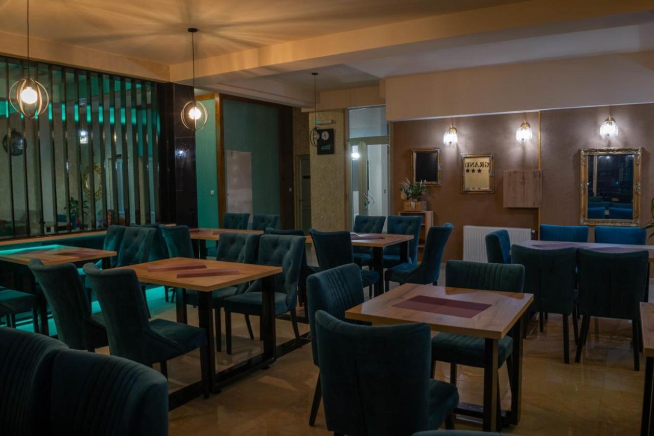 Hotel Villa Grande Bugojno Buitenkant foto